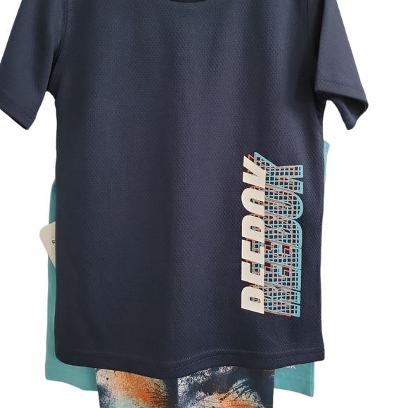 Reebok 3 piece set. Shorts, Tank, Shirt size 5T. New with tags - Picture 2 of 10